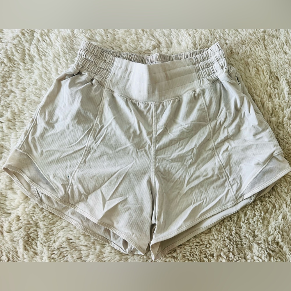Lululemon White Athletic Shorts Hotty Hot High-Rise Lined Short 4"
